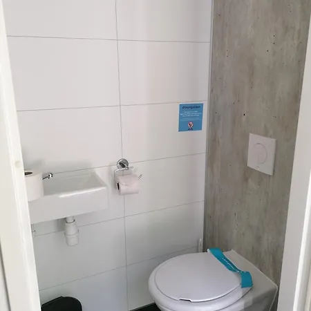 - Area Amsterdam - 6 People Appartement Halfweg