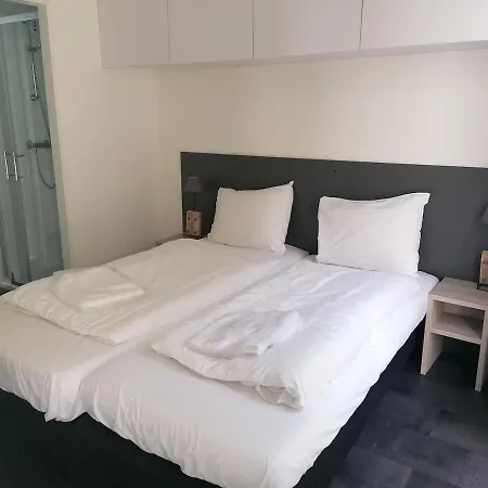 - Area Amsterdam - 6 People Appartement