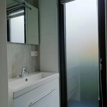 - Area Amsterdam - 6 People *