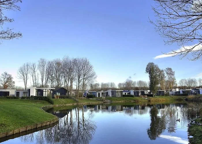 - Area Amsterdam - 6 People Appartement Halfweg