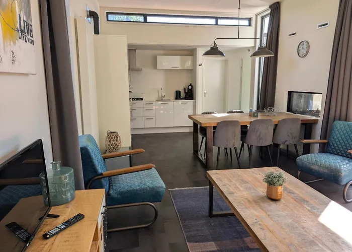 - Area Amsterdam - 6 People *